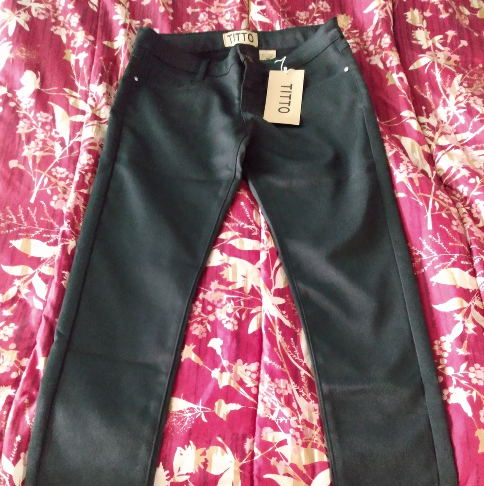 CUTE 😍 Black jeans